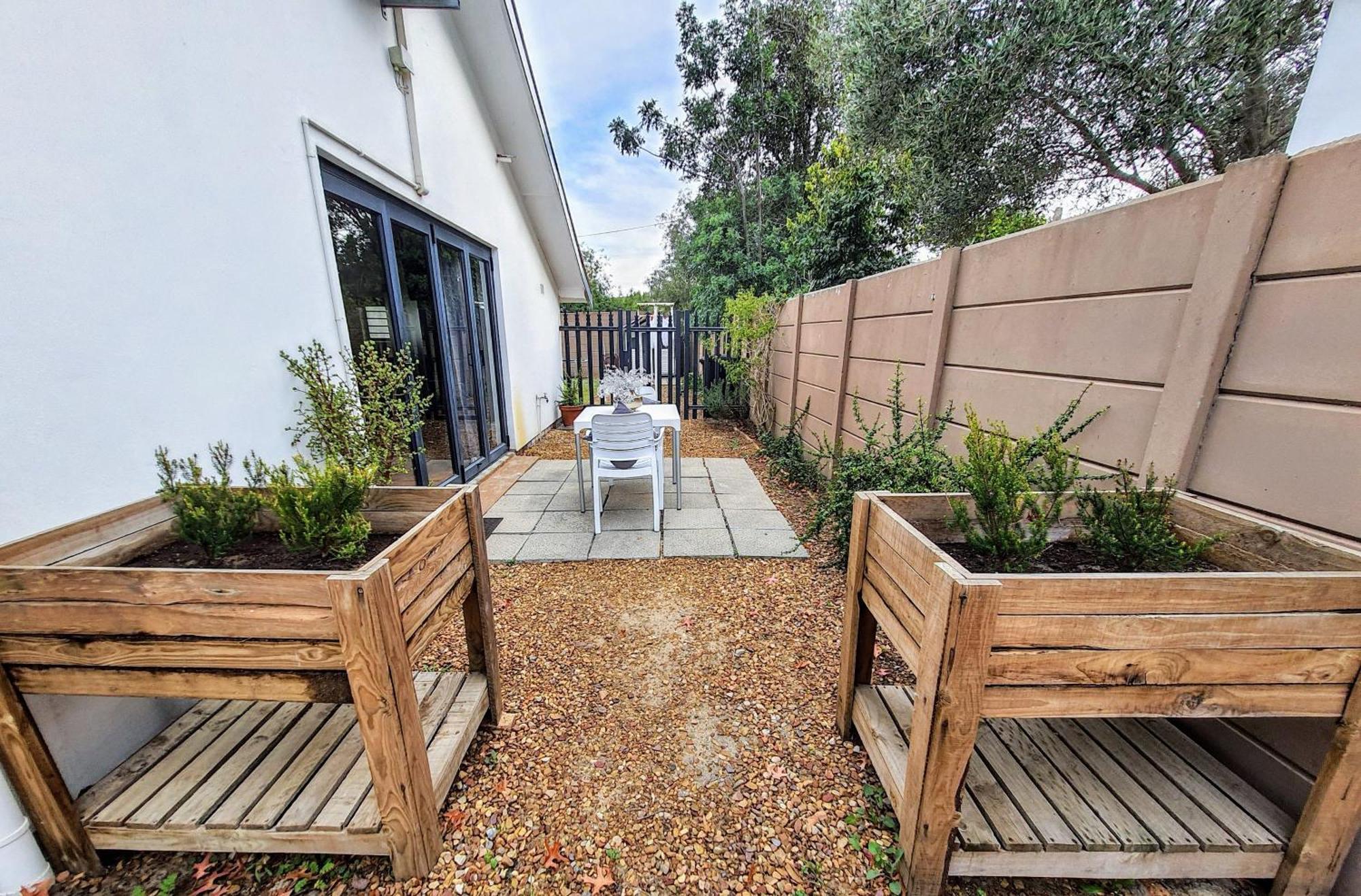 9 On Drommedaris Stellenbosch Exterior foto